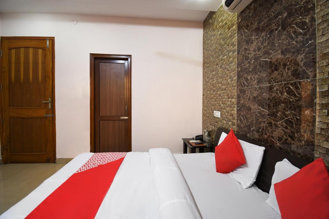 Oyo 67033 Hotel Sahil Plaza Una  Kültér fotó