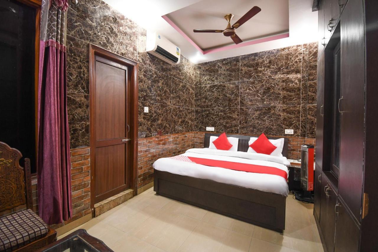 Oyo 67033 Hotel Sahil Plaza Una  Kültér fotó